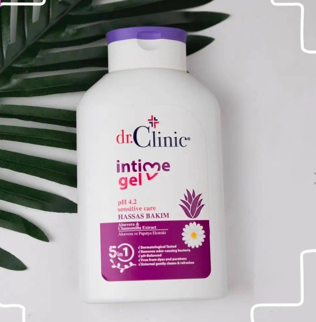 غسول نسائي من دكتور كلينك بخلاصة الصبار والبابونج